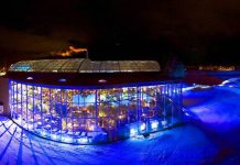 Badeparadies Schwarzwald – Paradise comes true in blue, a hot spot in the Black Forest, with a spa as if from outer space and the warmest of welcomes