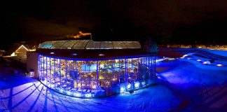 Badeparadies Schwarzwald – Paradise comes true in blue, a hot spot in the Black Forest, with a spa as if from outer space and the warmest of welcomes