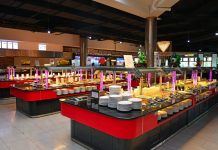 When flames rise up in Zhou`s Five at Victoria Centre Berlin then fresh meat is grilled in front of the guests