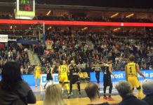 Albatross sail to victory in the very last minute – Berlin wins 80:76 against Würzburg