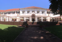 Victoria Falls Hotel – Colonial honeymoon luxury