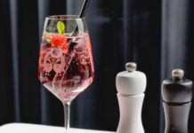 Berlin burger with potato salad plus Persian gherkins at Gendarmenmarkt: Go for Capital Cuisine made special thanks to a splendid pinch of Persia at Shan’s Kitchen Restaurant