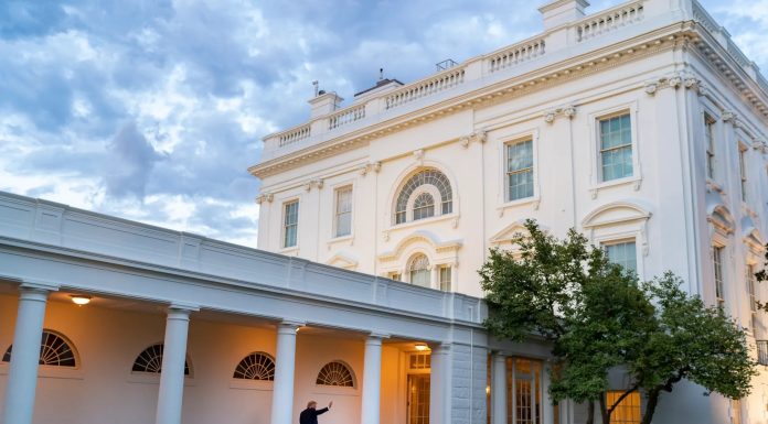 Competing egos in the White House: Trump mediates the scandal between Rubio and Musk