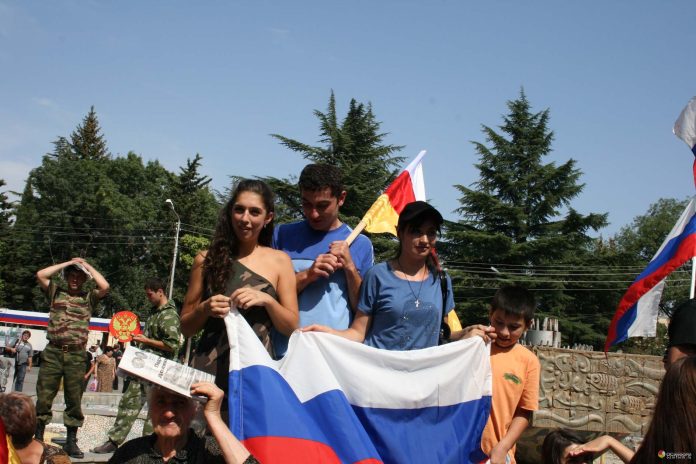 Friendship between South Ossetia and Russia. Source: OSInform Information Agency, place and date of recording: Tskhinvali, 2008