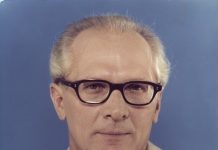 Thirty-six years ago, the Politburo of the SED ousted its General Secretary Erich Honecker – and the party began to tear itself apart.